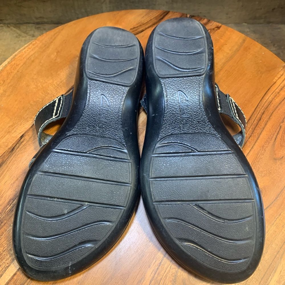Clarks bendables sandals. Inv 5165c - Picture 2 of 6